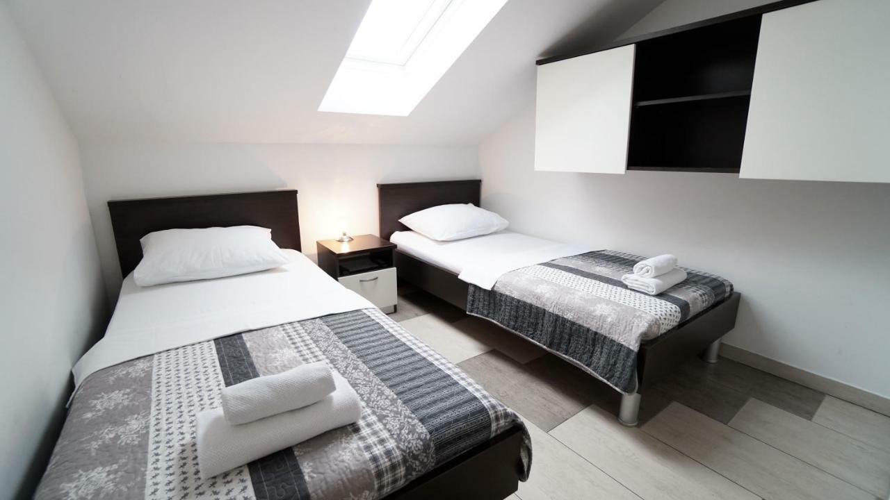 Apartments Lulic Zadar Bagian luar foto