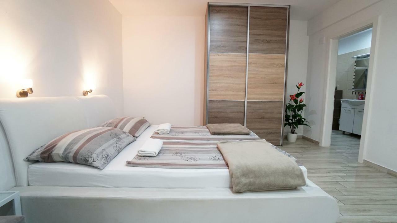 Apartments Lulic Zadar Bagian luar foto