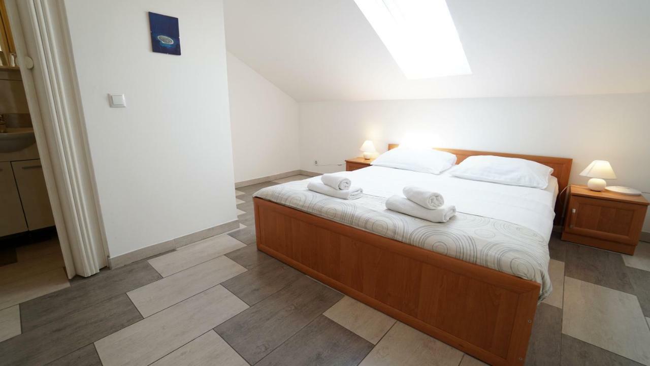 Apartments Lulic Zadar Bagian luar foto