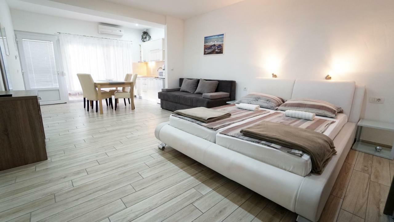 Apartments Lulic Zadar Bagian luar foto