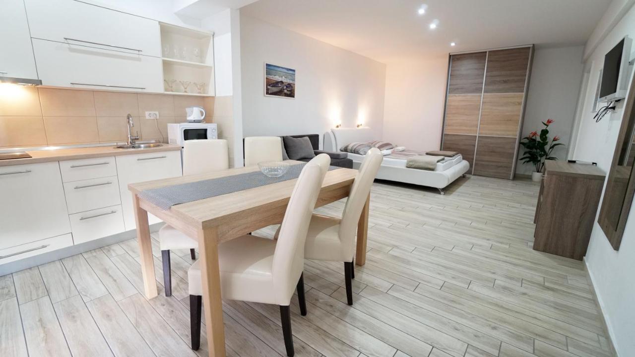 Apartments Lulic Zadar Bagian luar foto
