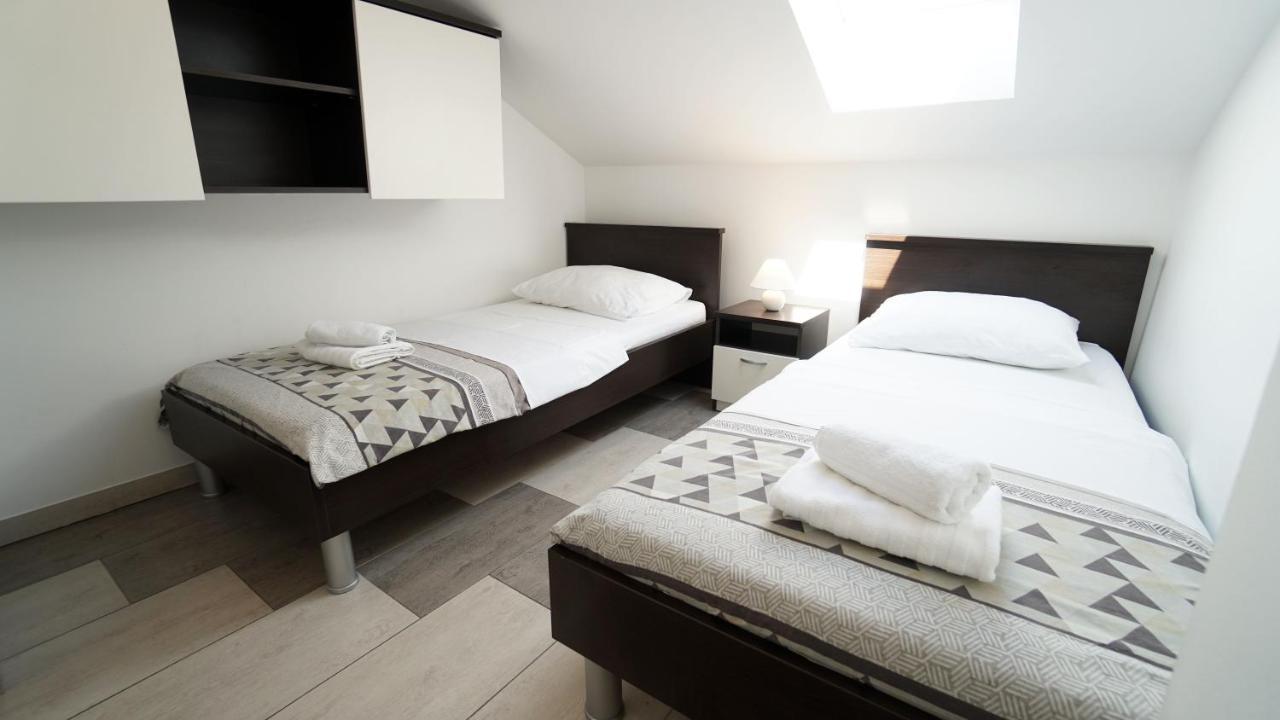 Apartments Lulic Zadar Bagian luar foto